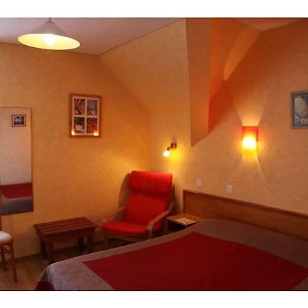 Les Chemins Francis - Modern Hotel Bagnols-les-Bains Экстерьер фото