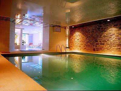 Les Chemins Francis - Modern Hotel Bagnols-les-Bains Экстерьер фото